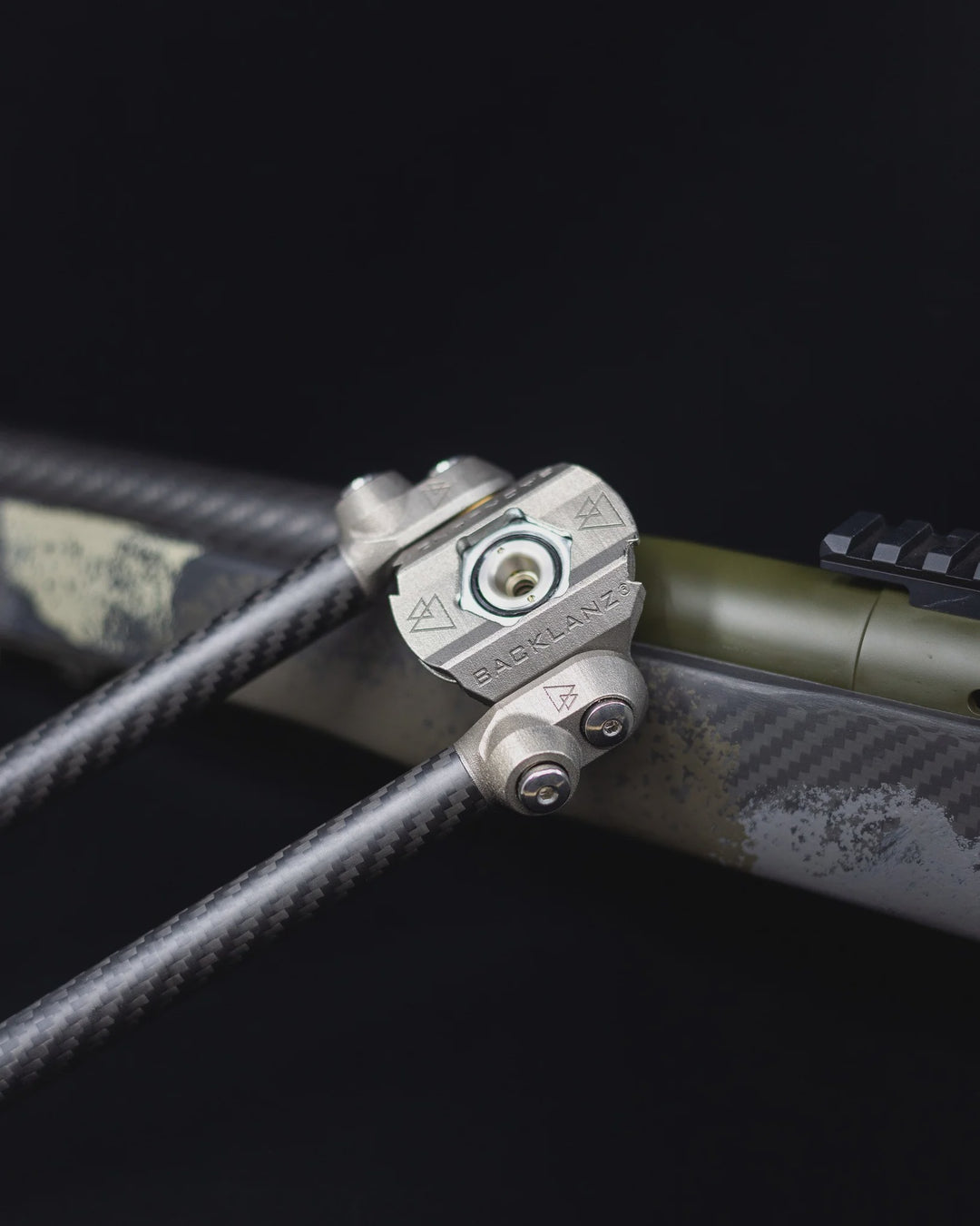 Backlanz Carbon Bipod - Notched w/Universal Mounting Bracket